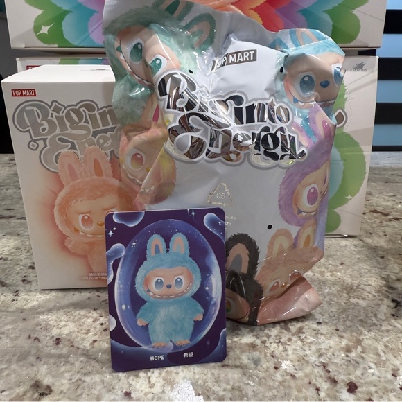 Pop Mart Big into Energy vinyl plush pendant - hope (blue) - Picture 8 of 8